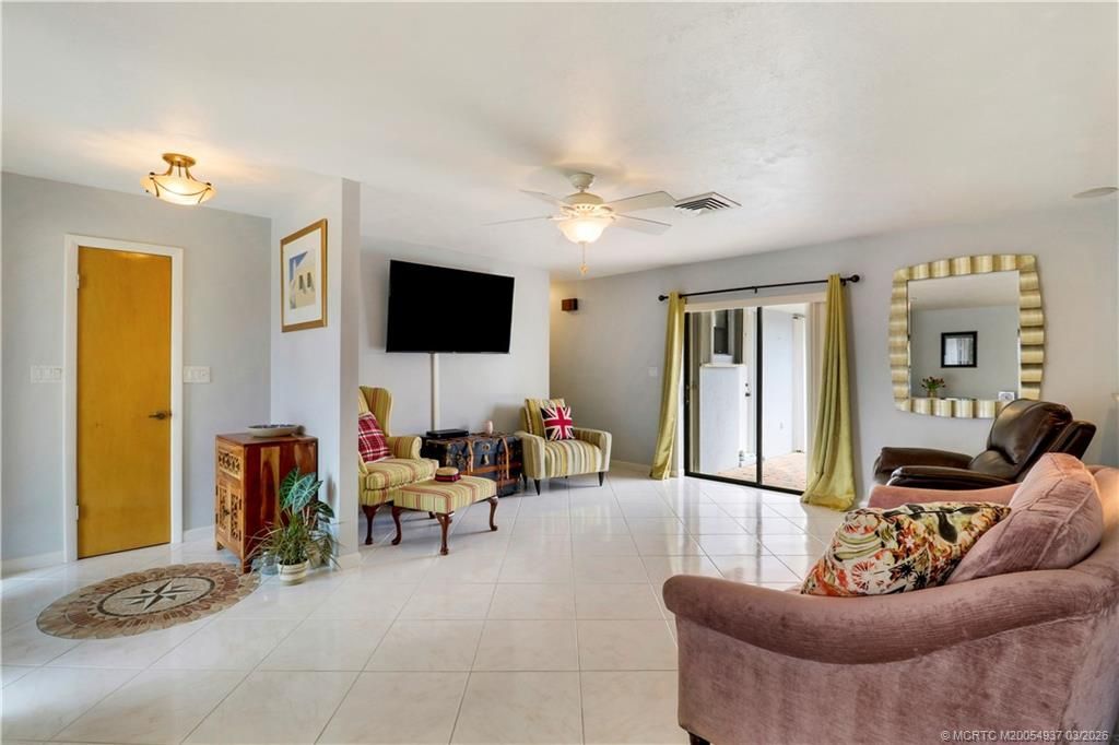 4379 SE Tall Pines Avenue, Stuart, FL 34997 Photo