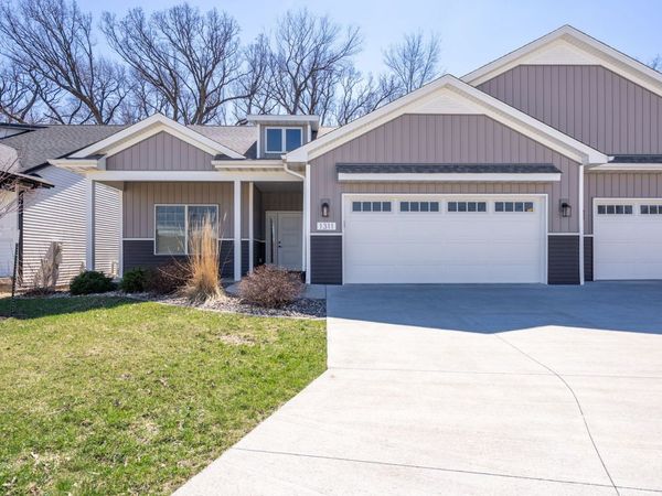 1311 Heights Court , Bettendorf, IA 52722