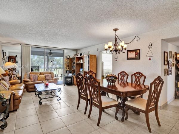 7400 NW 18th St , Unit 204, Margate, FL 33063