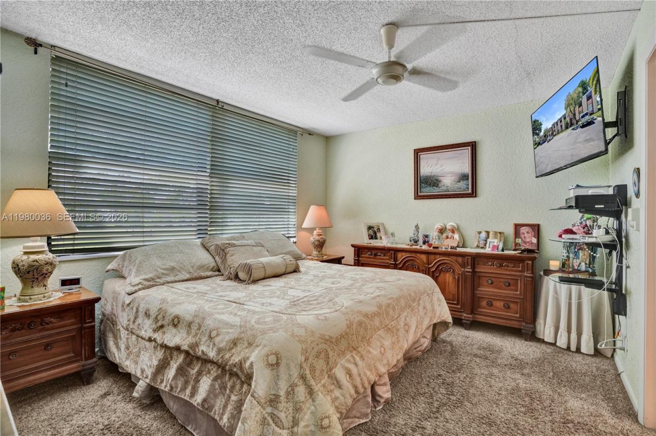 7400 NW 18th St, Unit 204, Margate, FL 33063 Photo