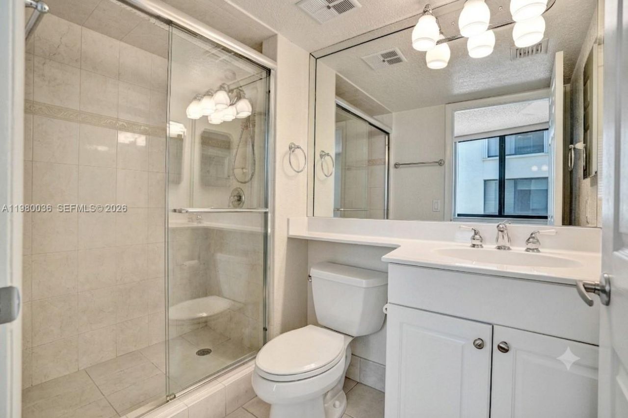 7400 NW 18th St, Unit 204, Margate, FL 33063 Photo