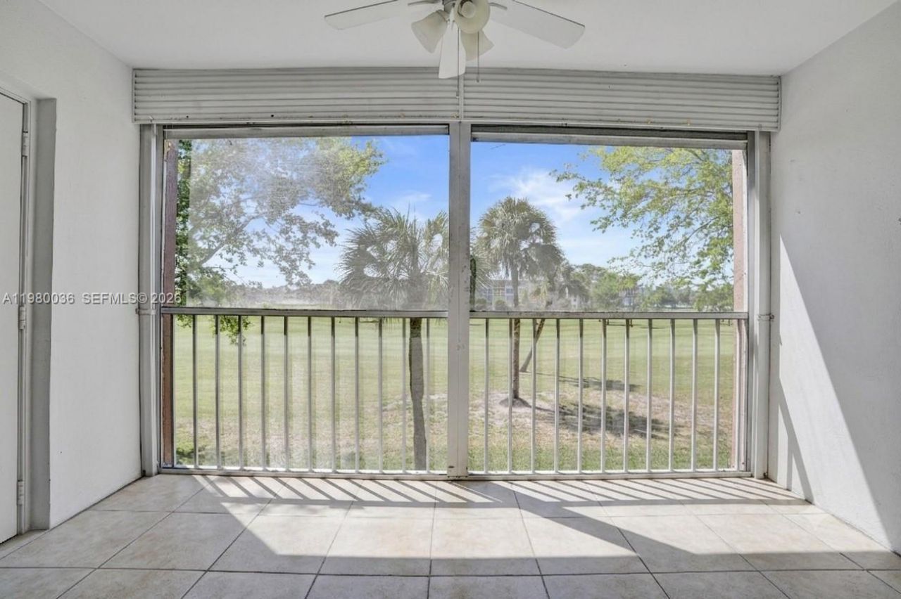 7400 NW 18th St, Unit 204, Margate, FL 33063 Photo