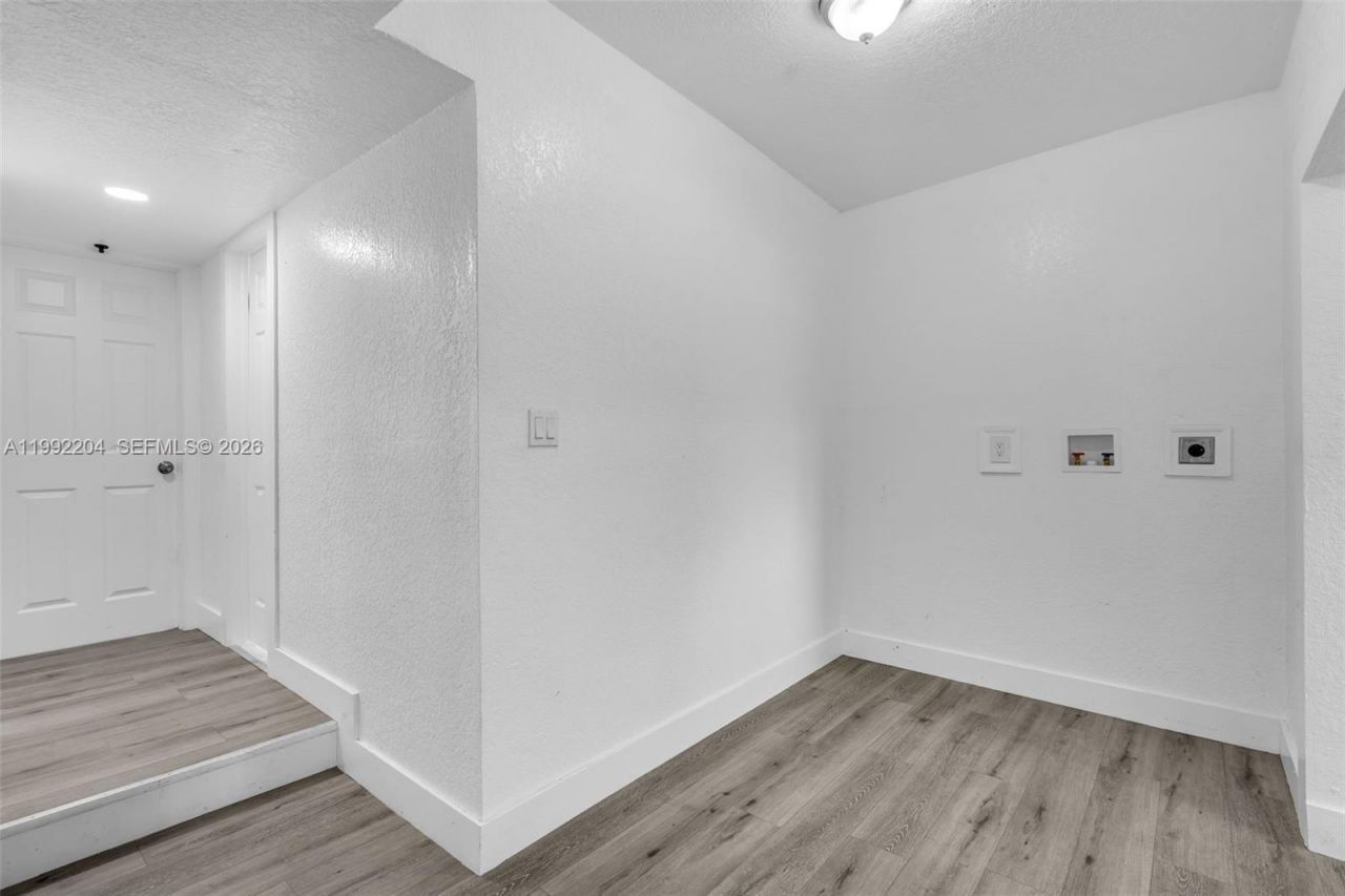 181 NE 121st St, North Miami, FL 33161 Photo