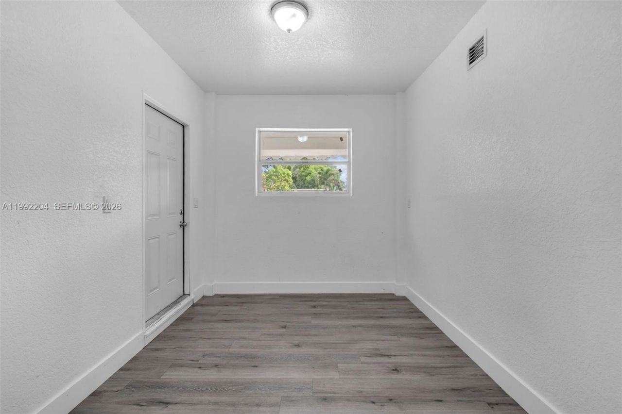 181 NE 121st St, North Miami, FL 33161 Photo