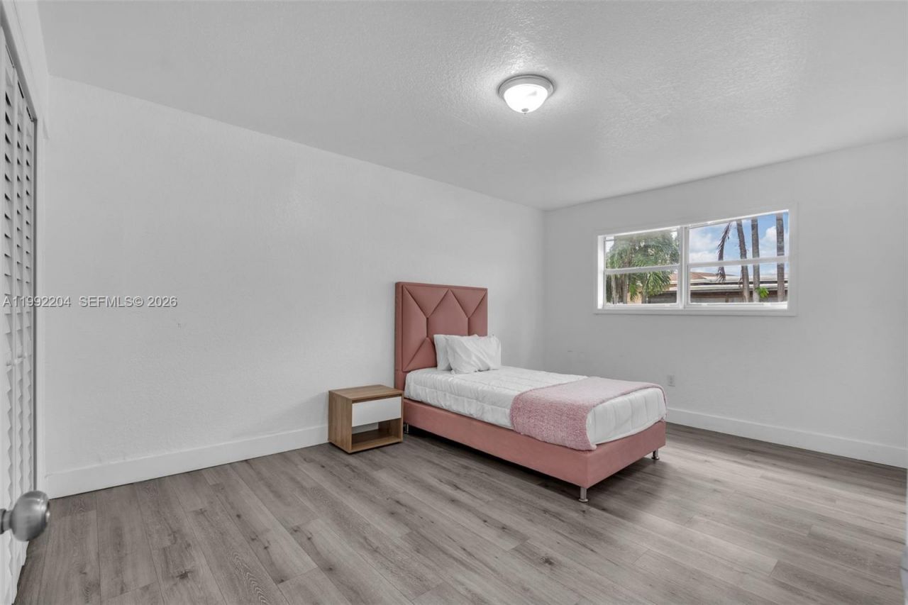 181 NE 121st St, North Miami, FL 33161 Photo