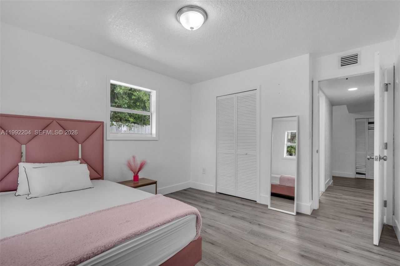 181 NE 121st St, North Miami, FL 33161 Photo