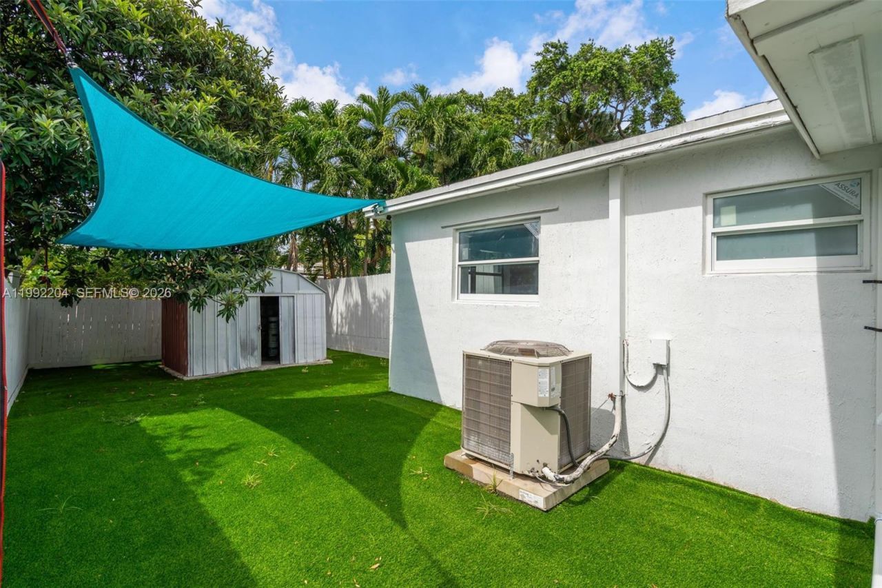 181 NE 121st St, North Miami, FL 33161 Photo