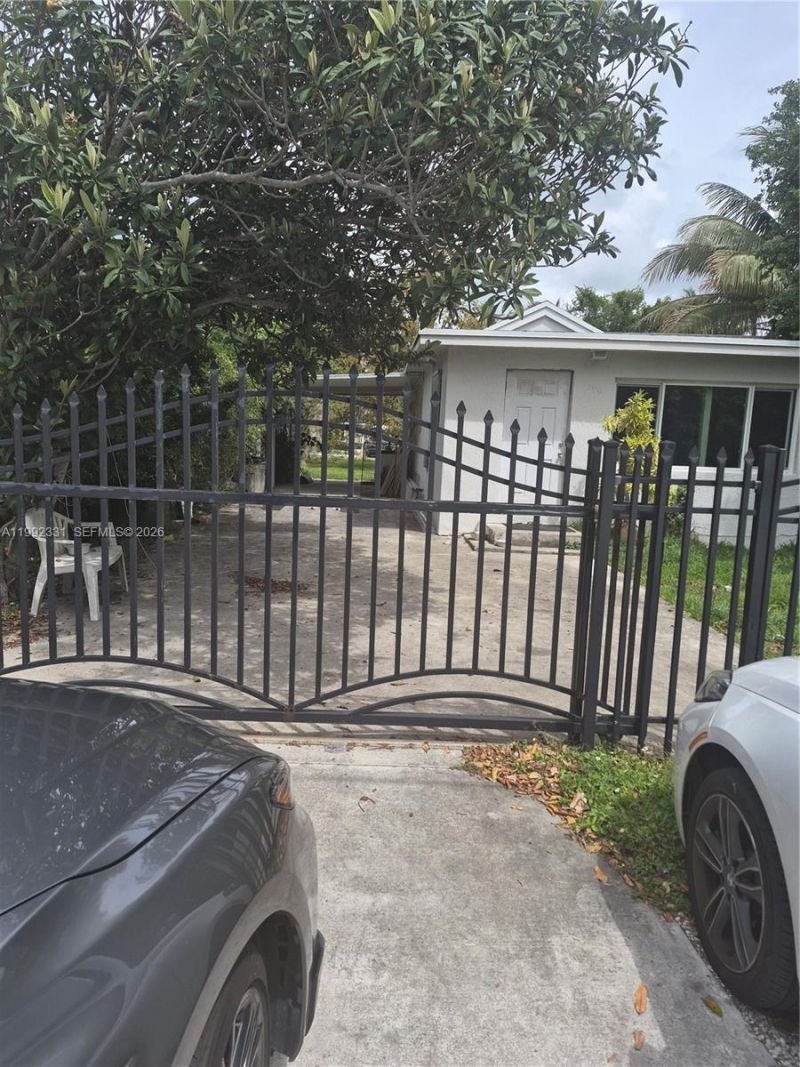 399 NW 98th St , Miami, FL 33150 Photo