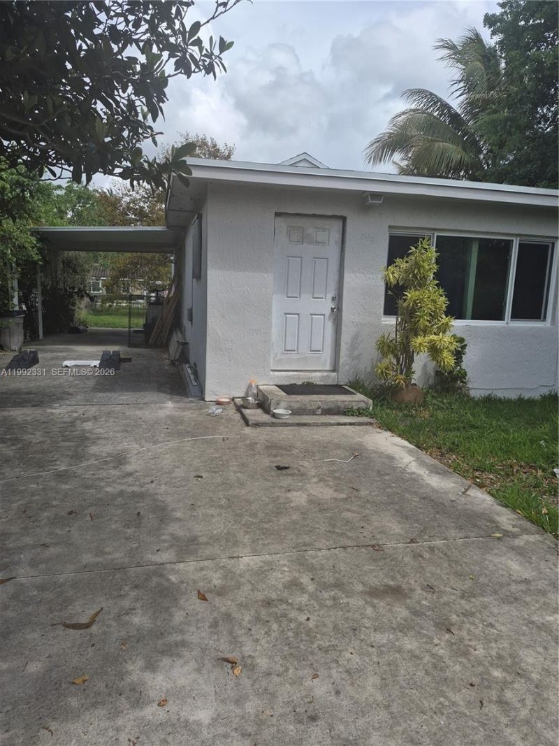 399 NW 98th St , Miami, FL 33150 Photo