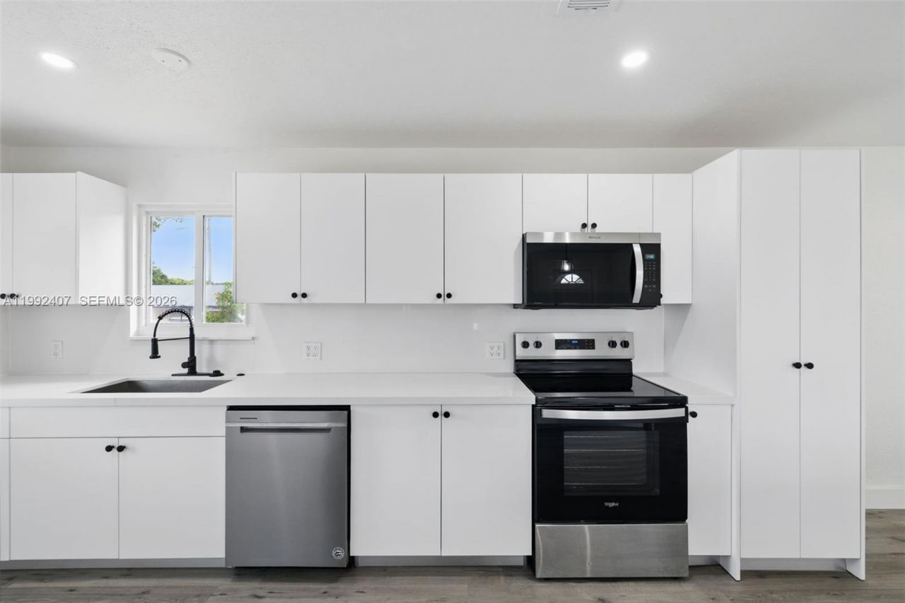 1867 NW 8th Ave , Homestead, FL 33030 Photo