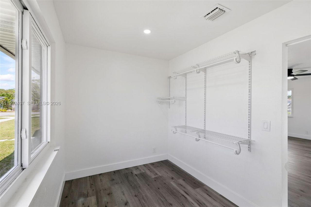 1867 NW 8th Ave , Homestead, FL 33030 Photo