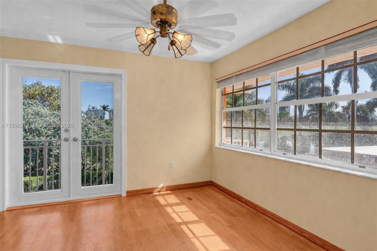5309 Alton Rd, Miami Beach, FL 33140 Photo