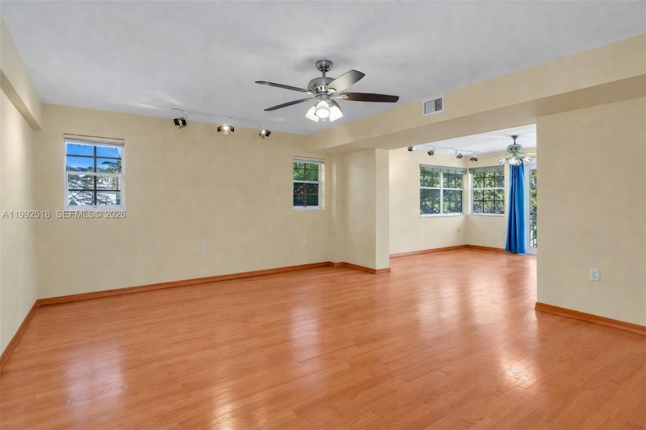 5309 Alton Rd, Miami Beach, FL 33140 Photo