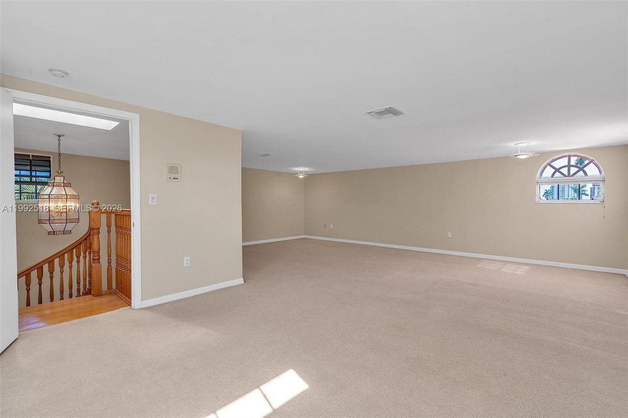 5309 Alton Rd, Miami Beach, FL 33140 Photo