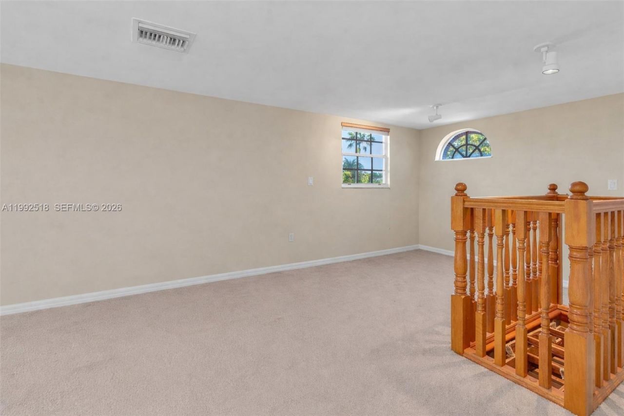 5309 Alton Rd, Miami Beach, FL 33140 Photo