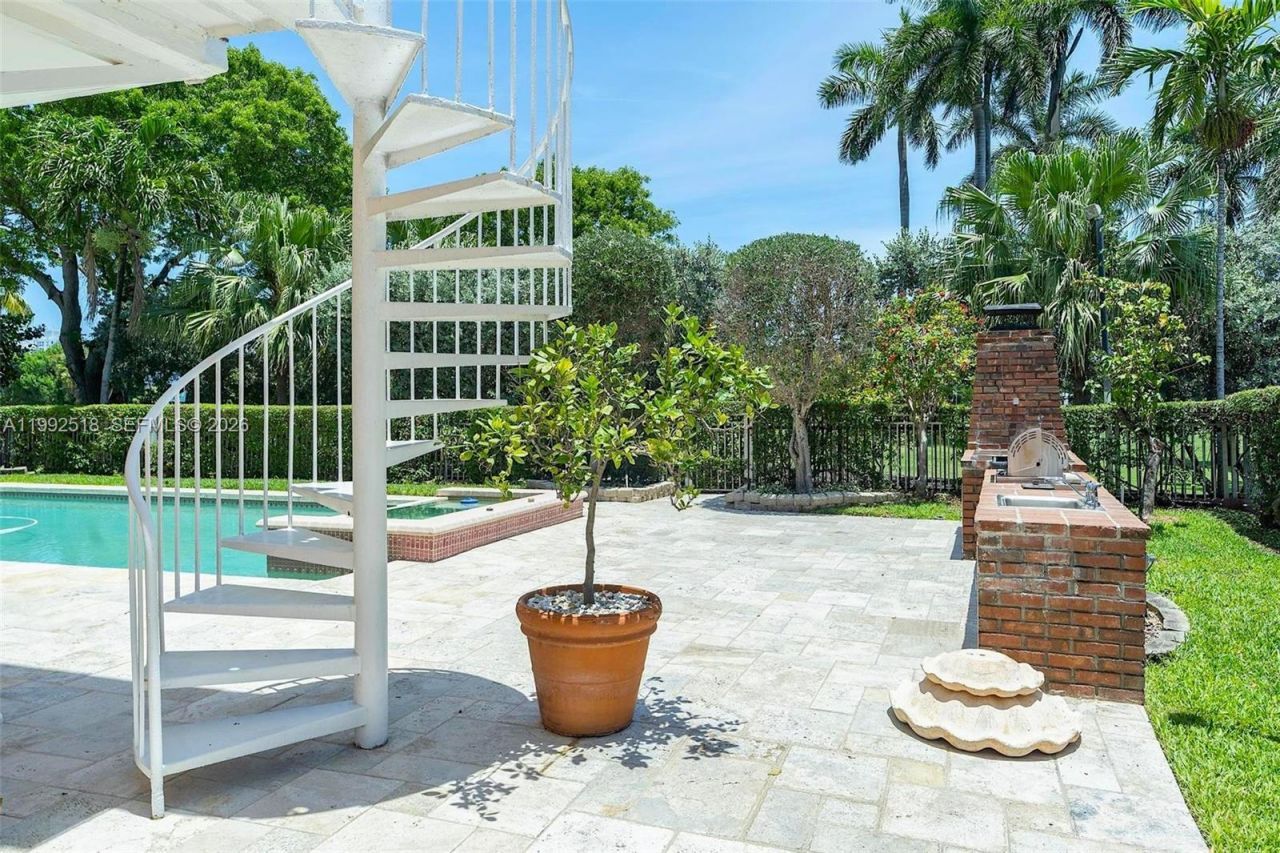5309 Alton Rd, Miami Beach, FL 33140 Photo