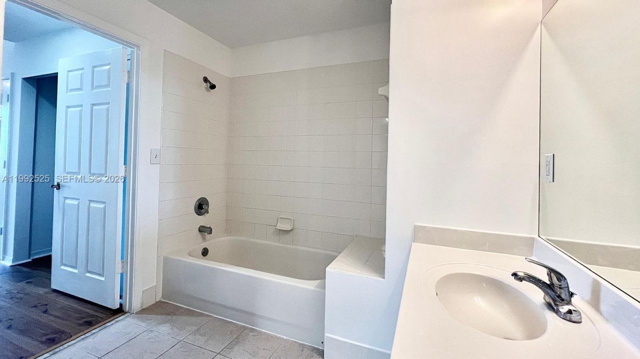 1203 Town Center Dr , Unit 419, Jupiter, FL 33458 Photo