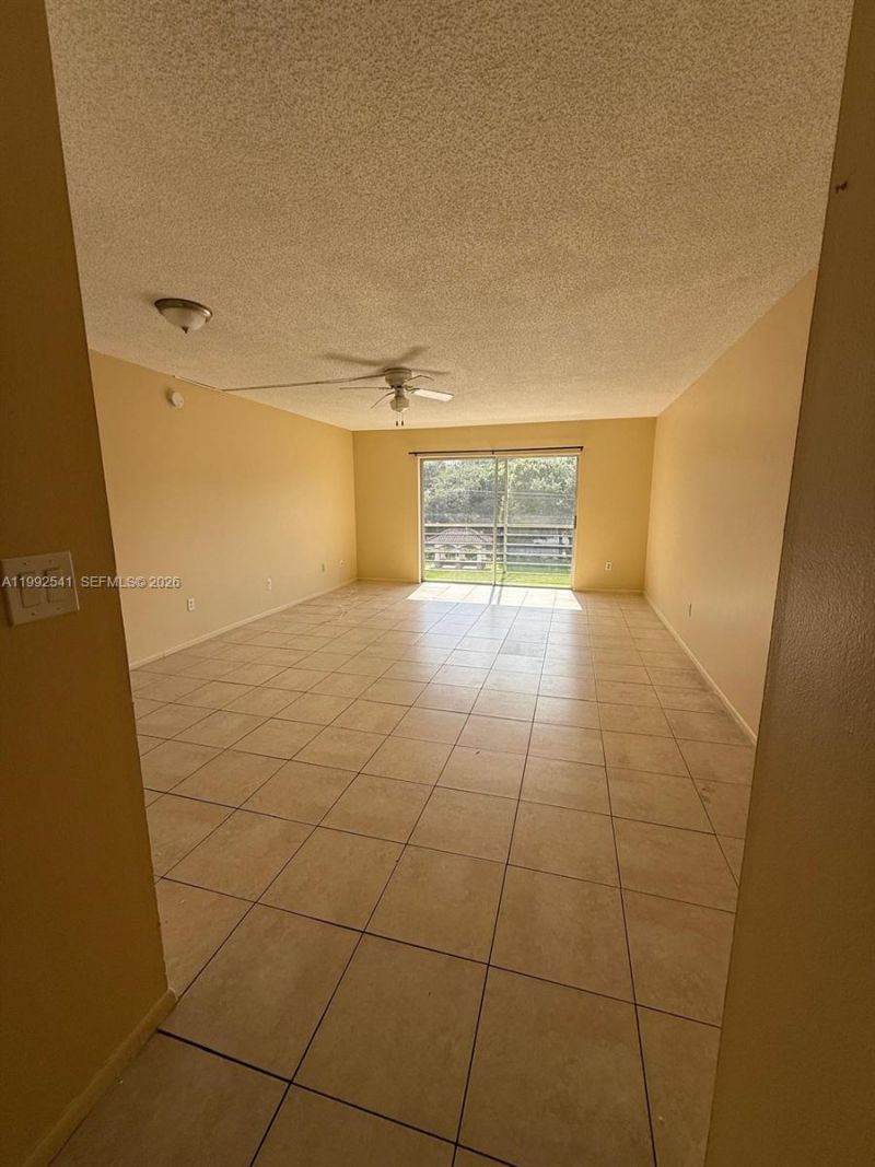 4848 NW 24th Ct , Unit 309, Lauderdale Lakes, FL 33313 Photo