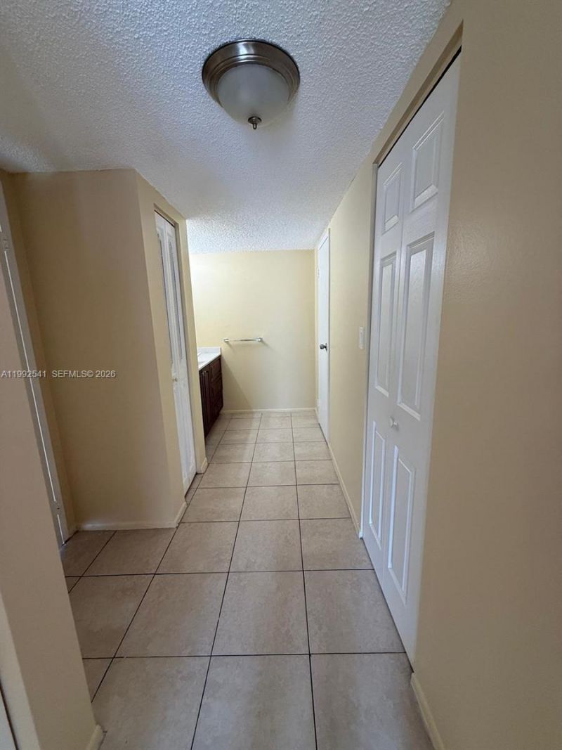 4848 NW 24th Ct , Unit 309, Lauderdale Lakes, FL 33313 Photo