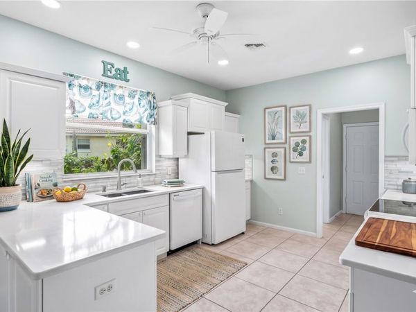 5410 25th Place, Vero Beach, FL 32966