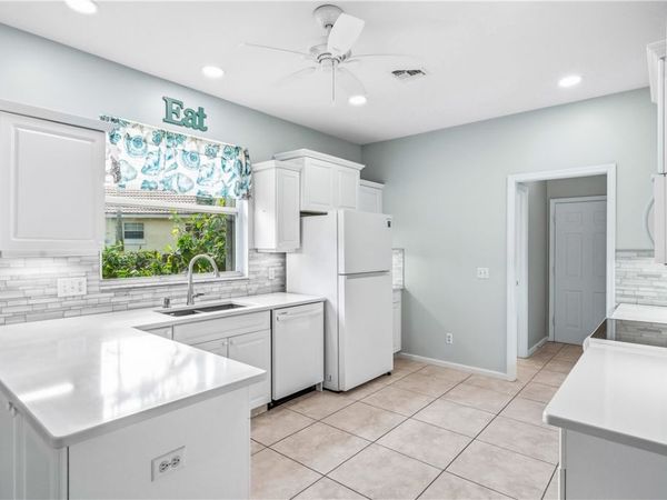 5410 25th Place, Vero Beach, FL 32966