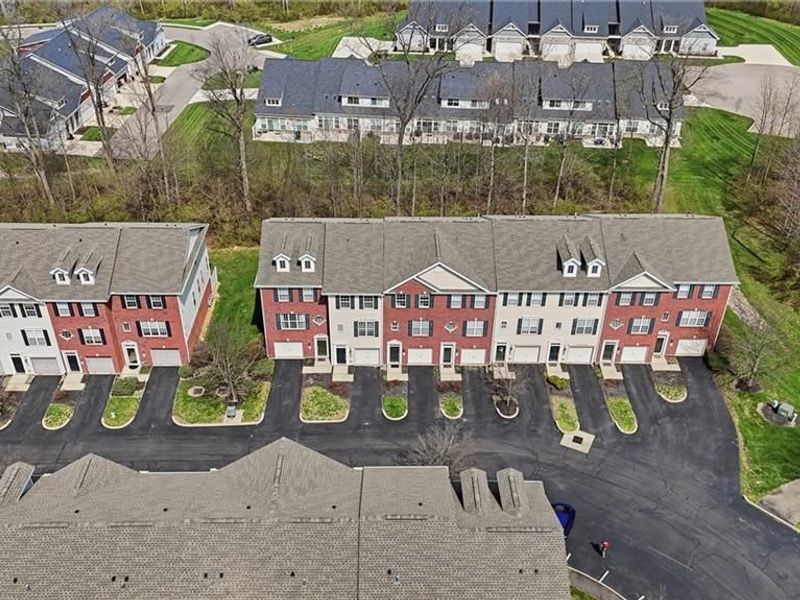 4294 Straight Arrow Road, Beavercreek, OH 45430 Photo 2