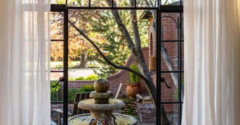 581 Ridge Street, Reno, NV 89501 Photo