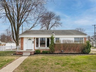 30789 Hathaway Street, Livonia, MI 48150
