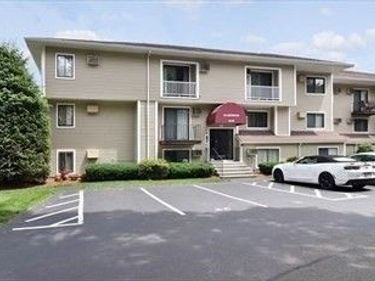 30 Juniper Rd, Unit 34, North Attleboro, MA 02760