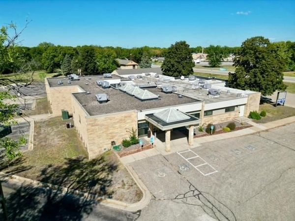 1100 E Broadway Street , Redwood Falls, MN 56283