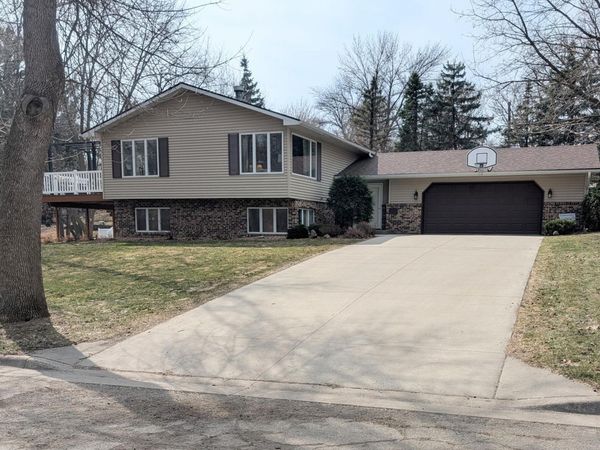 209 S 10th Street, Montevideo, MN 56265