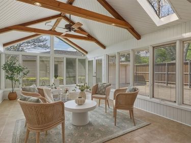 6338 Town Hill Lane, Dallas, TX 75214