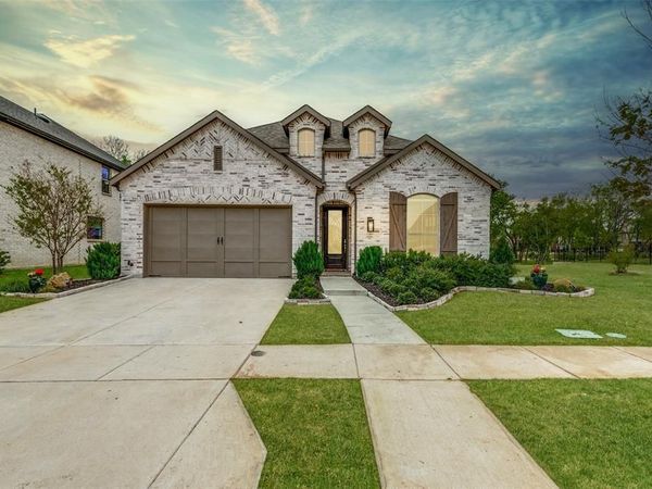 1835 Bell Court, Van Alstyne, TX 75495