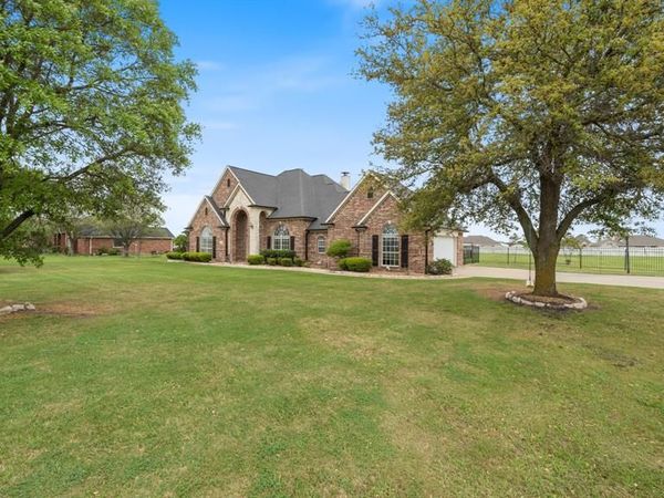 8789 Colonial Drive, Crandall, TX 75114