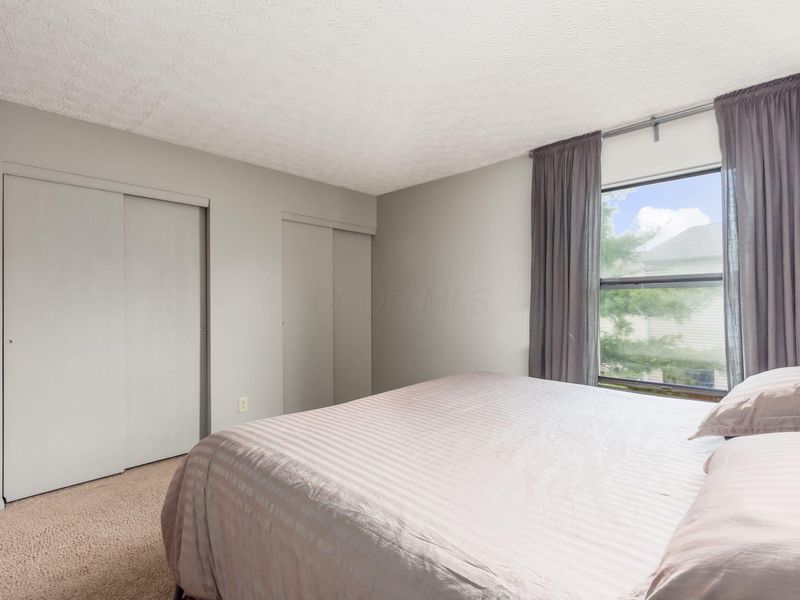 881 Upholland Lane , Unit 20B, Columbus, OH 43085 Photo 12