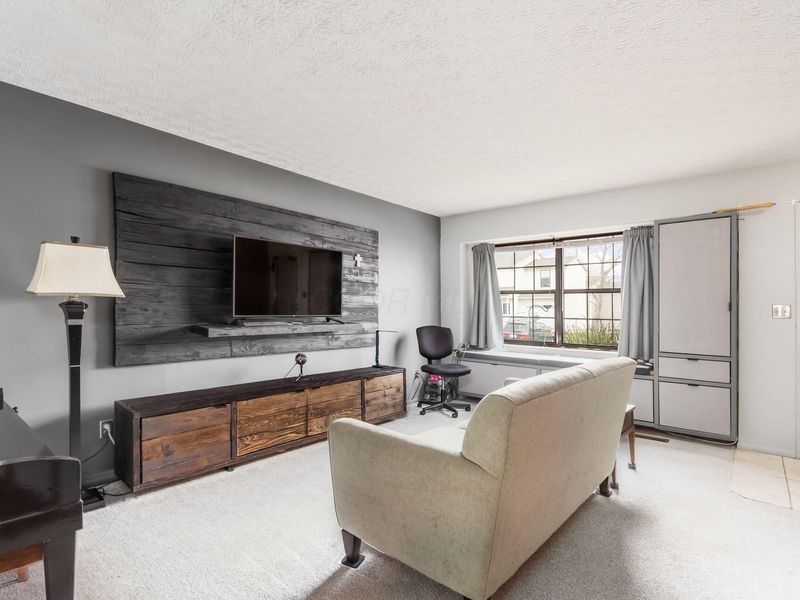 881 Upholland Lane , Unit 20B, Columbus, OH 43085 Photo 4