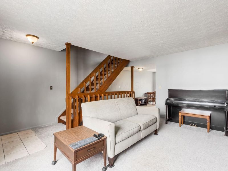 881 Upholland Lane , Unit 20B, Columbus, OH 43085 Photo 5