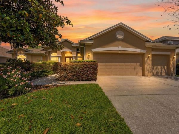 5925 JEFFERSON PARK DRIVE , TAMPA, FL 33625