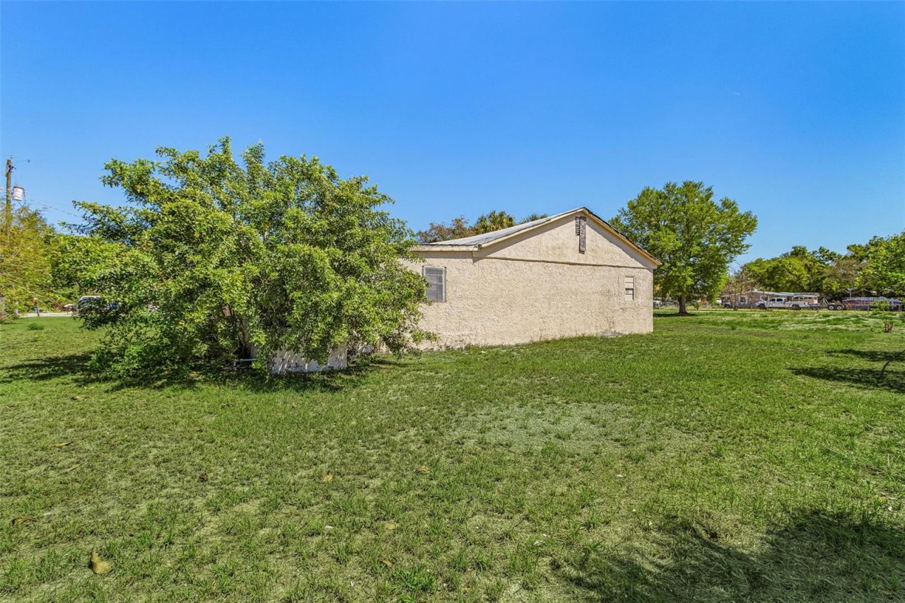 23090 Railroad Avenue , Alva, FL 33920 Photo