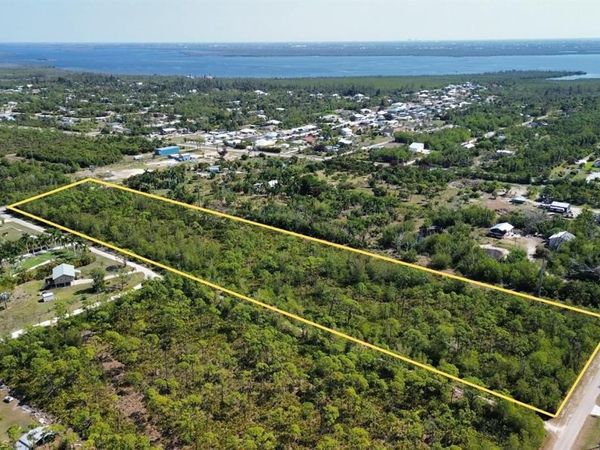 4031 Pinetree BLVD , ST. JAMES CITY, FL 33956