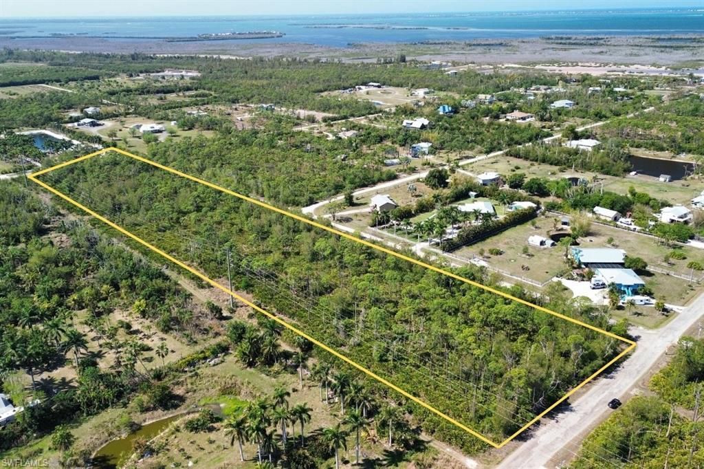 4031 Pinetree Blvd , Saint James City, FL 33956 Photo