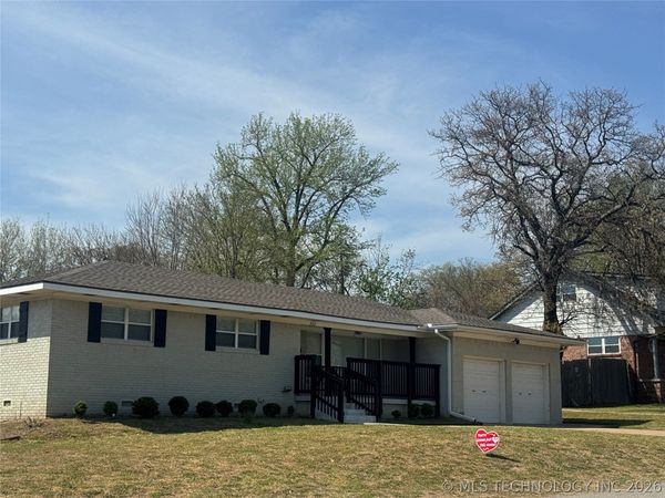 202 N Moccasin Place , Sapulpa, OK 74066