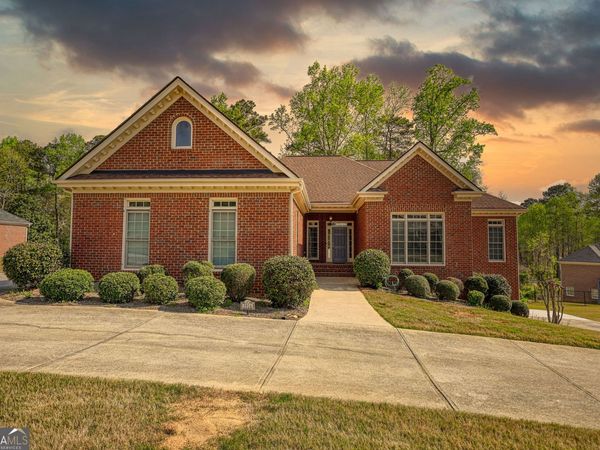 3914 Hershel Dr, Douglasville, GA 30134