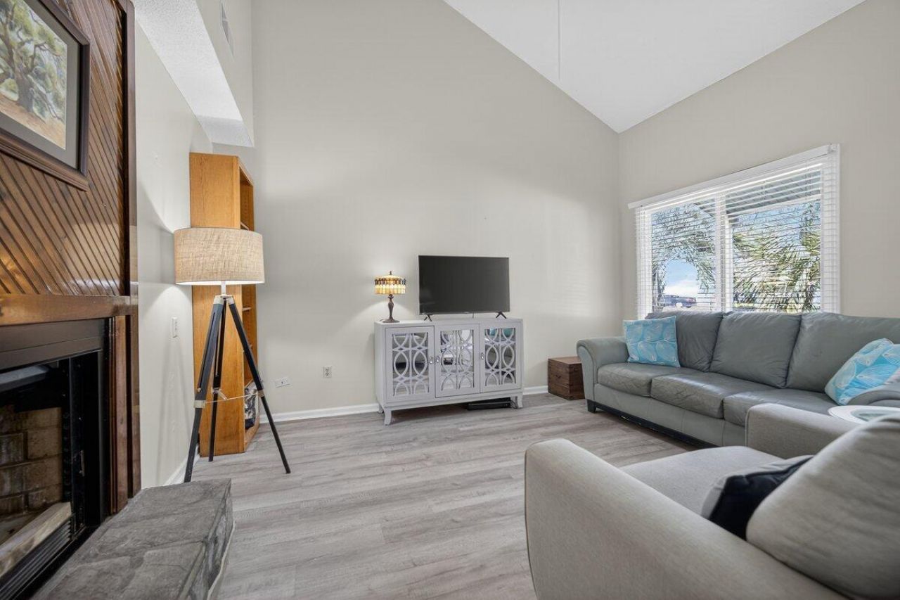 201 Pebble Creek Road Photo 8