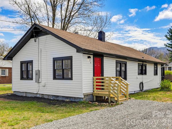 26 Francis Street , Waynesville, NC 28786