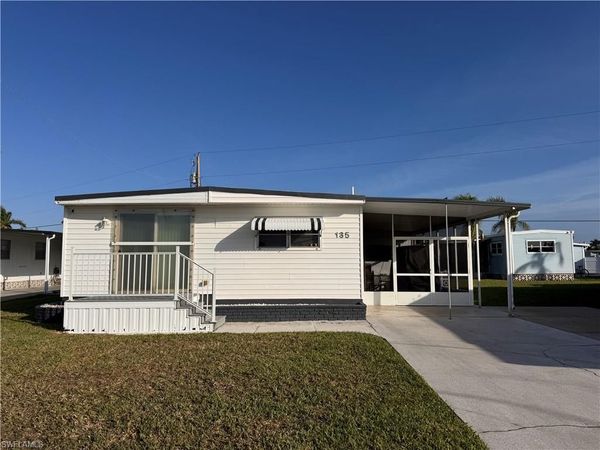 135 Orange Harbor DR, FORT MYERS, FL 33905