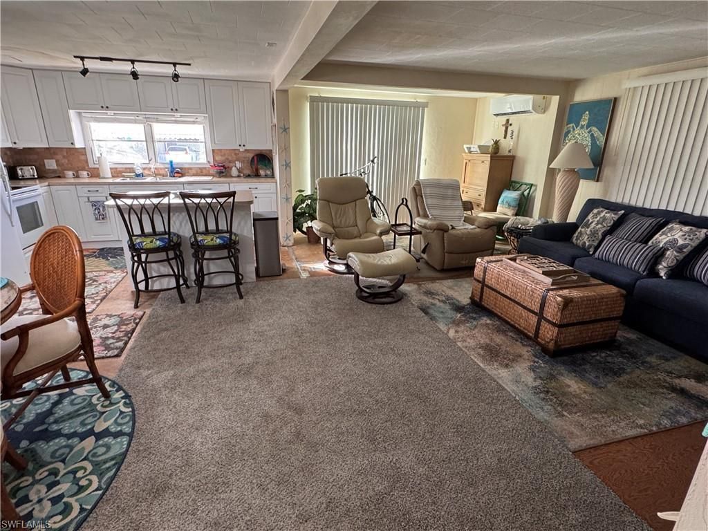 135 Orange Harbor Dr, Fort Myers, FL 33905 Photo