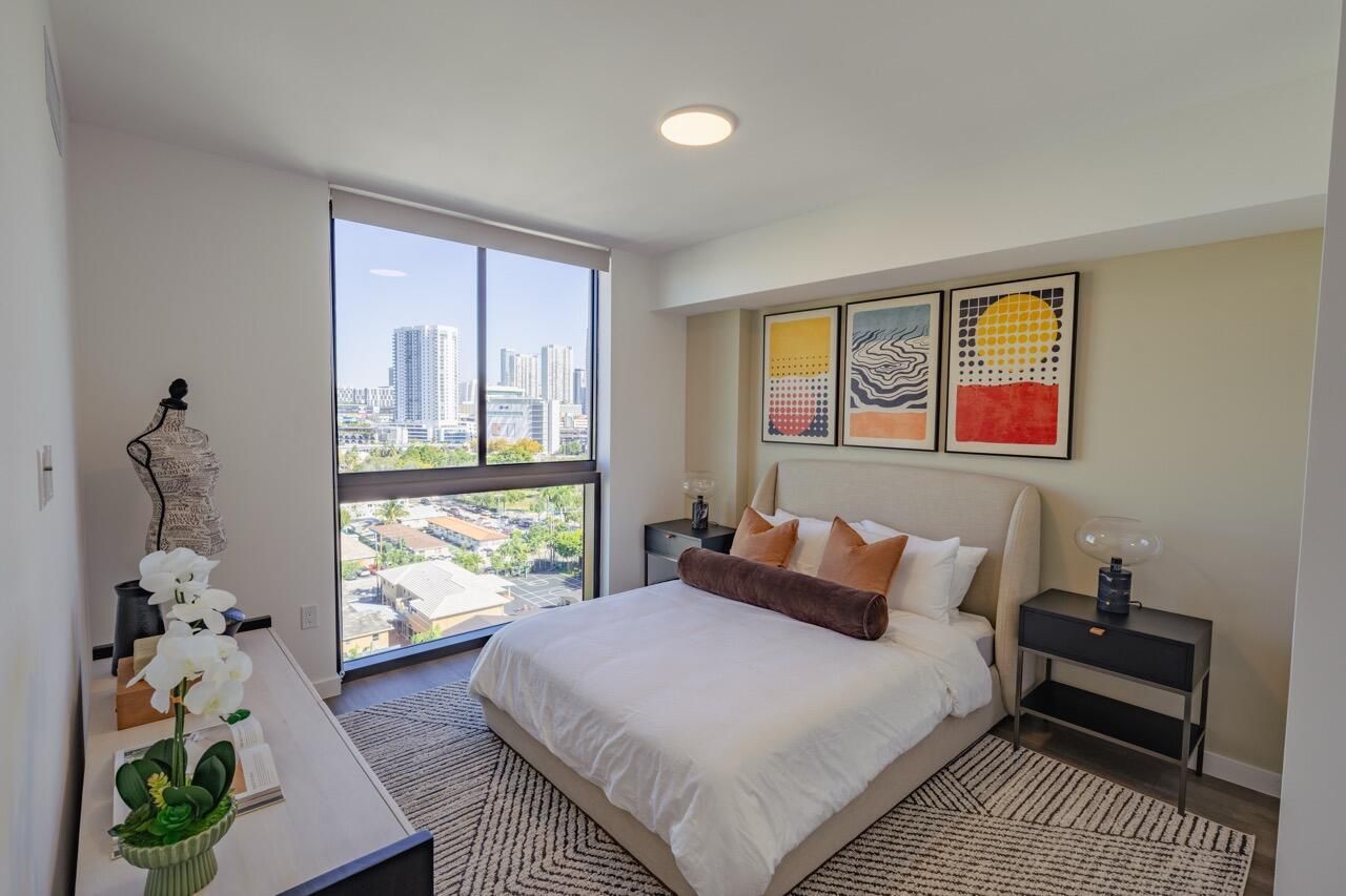 450 SW 5th Street, Unit 401, Miami, FL 33130 Photo