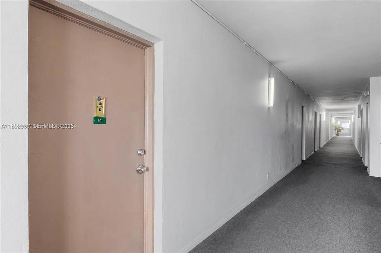 4043 NW 16th Street, Unit 201, Lauderhill, FL 33313 Photo