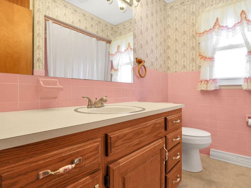 325 W Liberty Street , Bucyrus, OH 44820 Photo 10